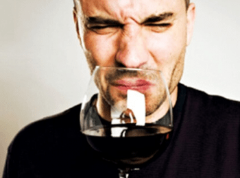 Defeitos no vinho bouchonée
